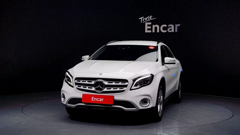 Mercedes-Benz GLA-Class