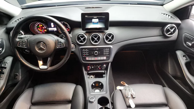 Mercedes-Benz GLA-Class