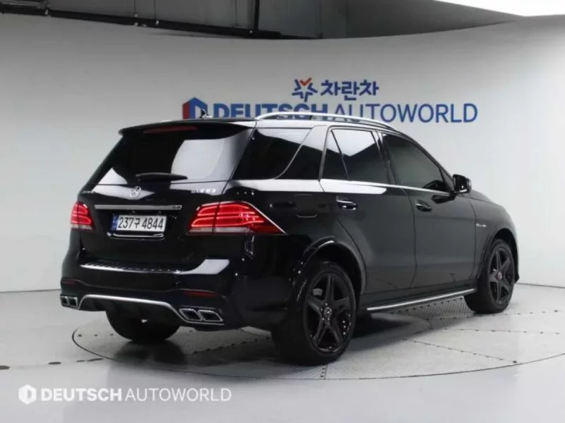 Mercedes-Benz GLE-Class