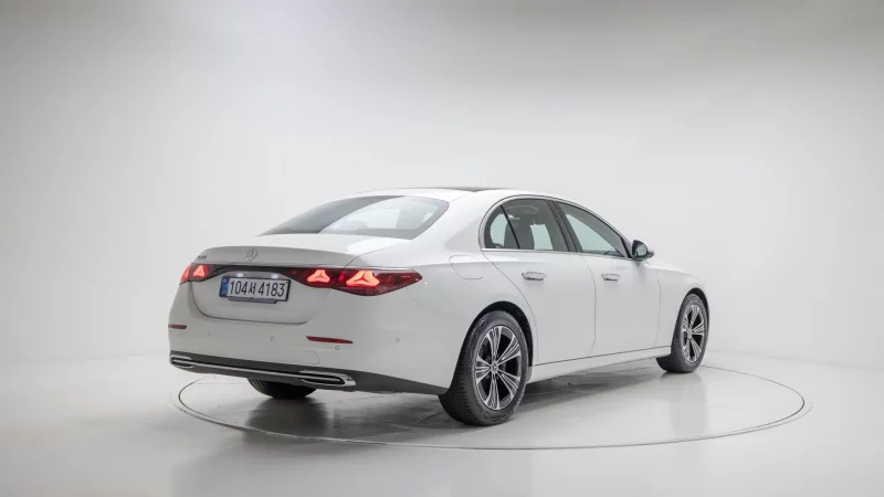 Mercedes-Benz E-Class