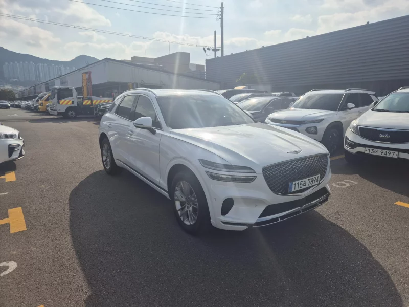 Genesis GV70