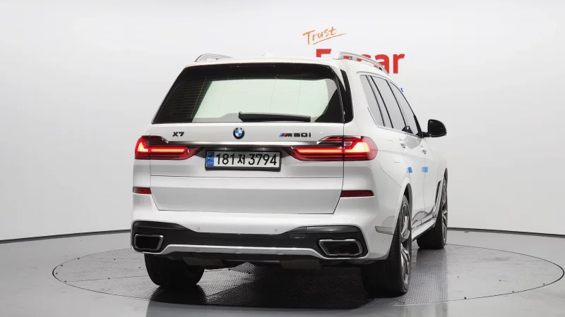 BMW X7