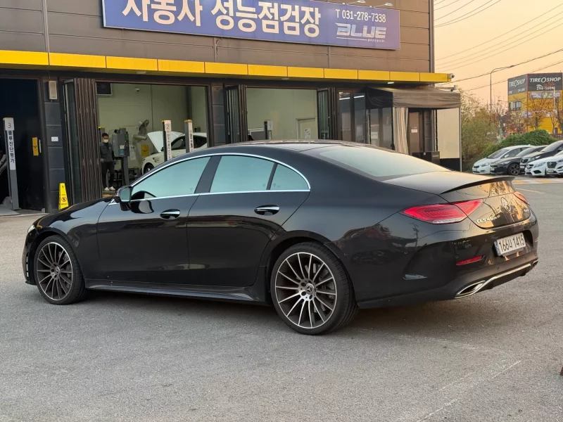 Mercedes-Benz CLS-Class