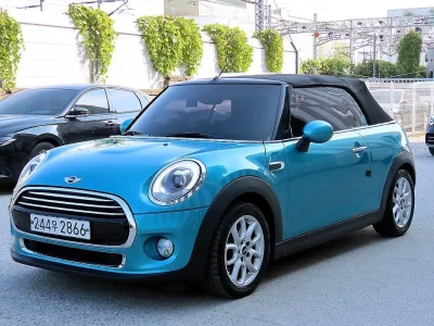 MINI Cooper Convertible