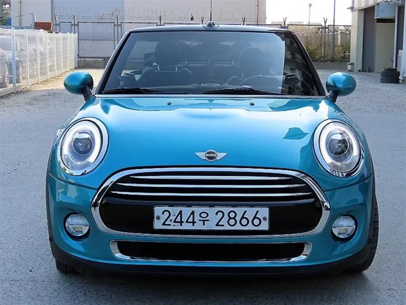MINI Cooper Convertible