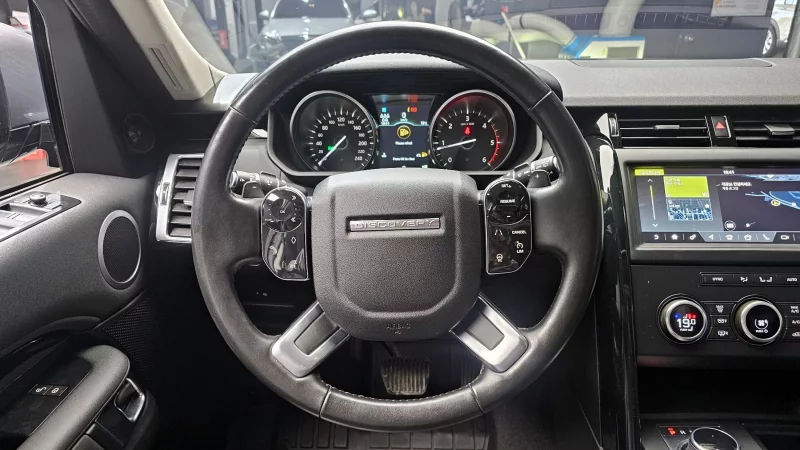 Land Rover DISCOVERY