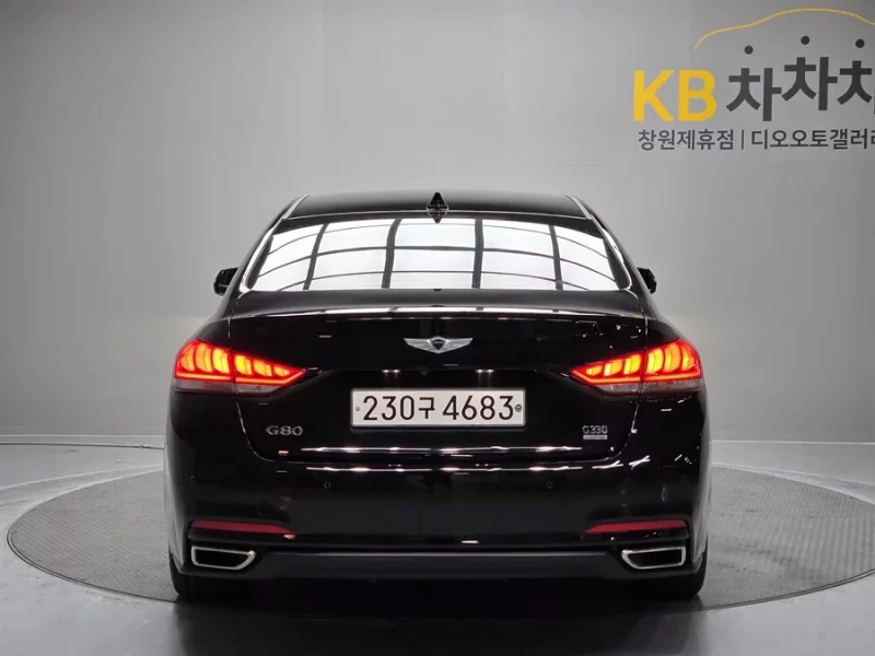 Hyundai Genesis