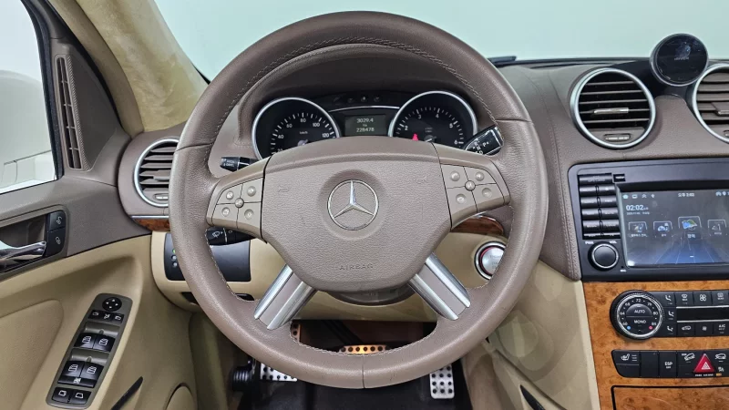 Mercedes-Benz GL-Class