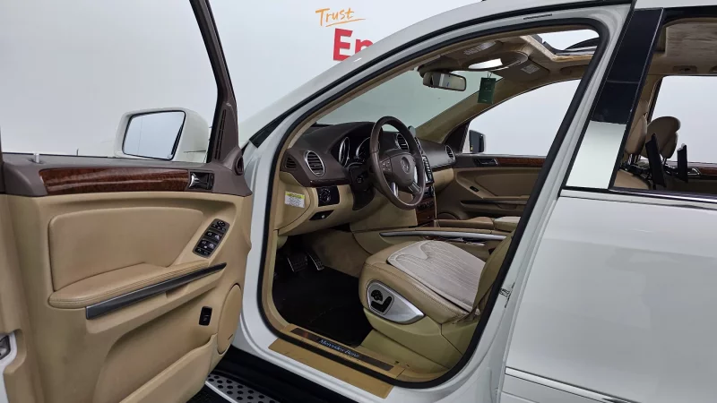 Mercedes-Benz GL-Class