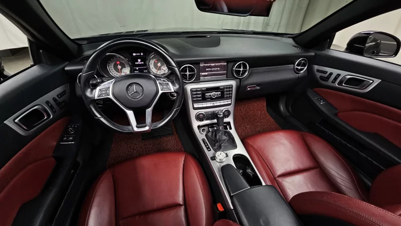 Mercedes-Benz SLK-Class