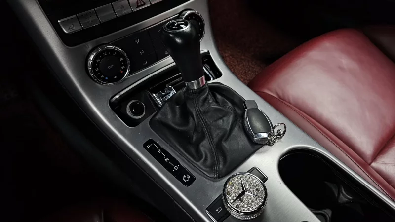 Mercedes-Benz SLK-Class