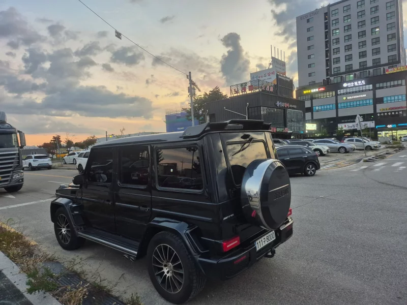 Mercedes-Benz G-Class