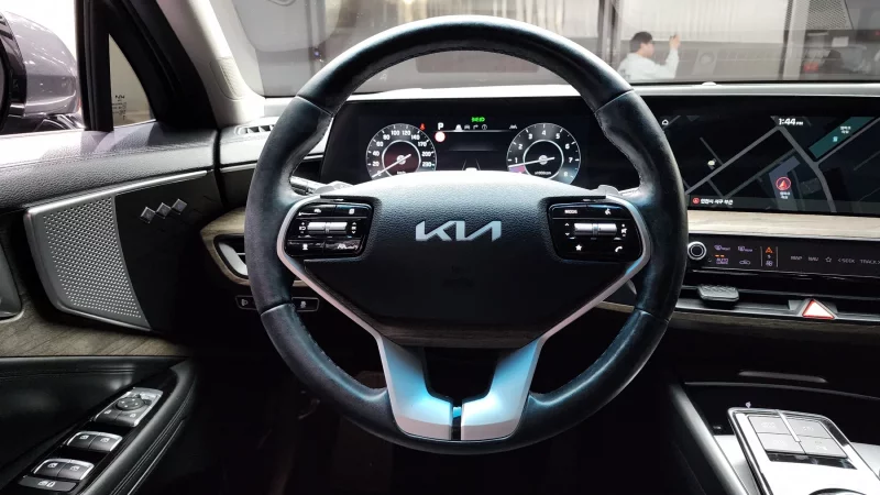Kia K8
