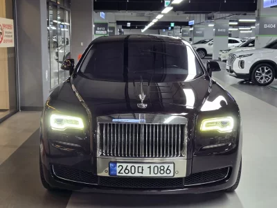 Rolls-Royce GHOST