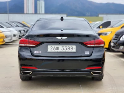 Hyundai Genesis