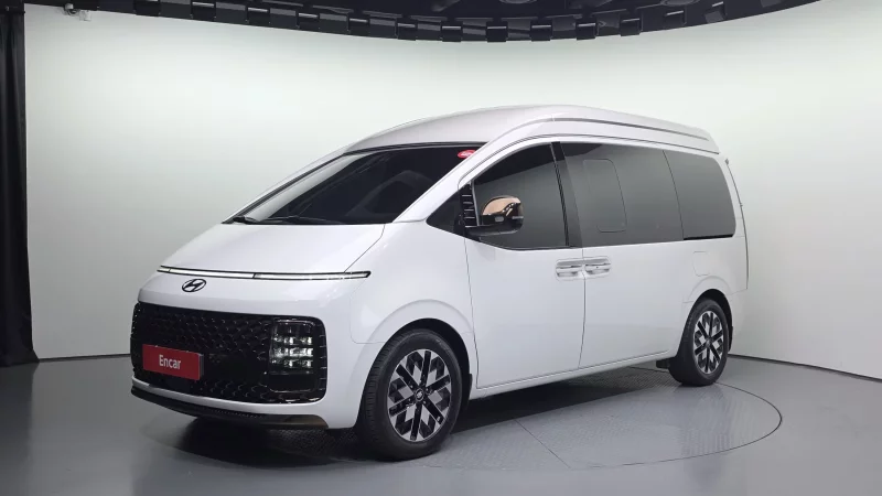 Hyundai Staria