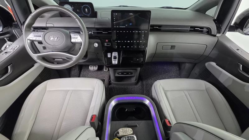 Hyundai Staria