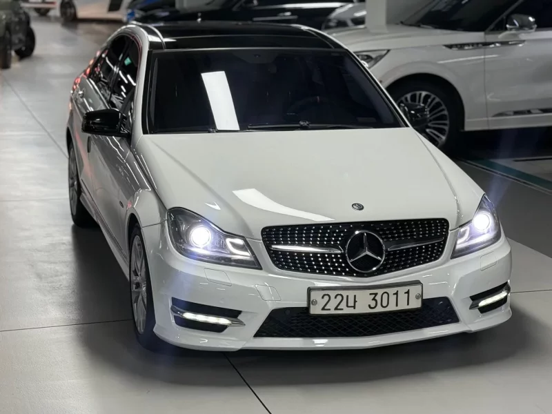 Mercedes-Benz C-Class