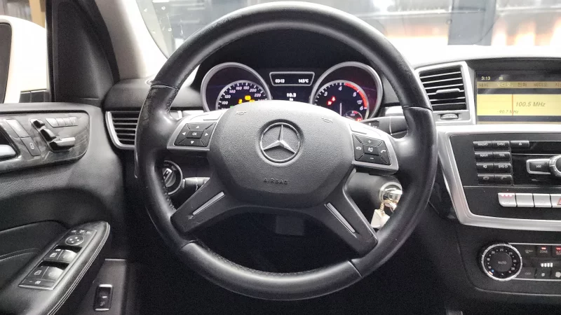 Mercedes-Benz M-class