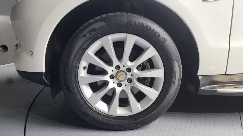 Mercedes-Benz M-class