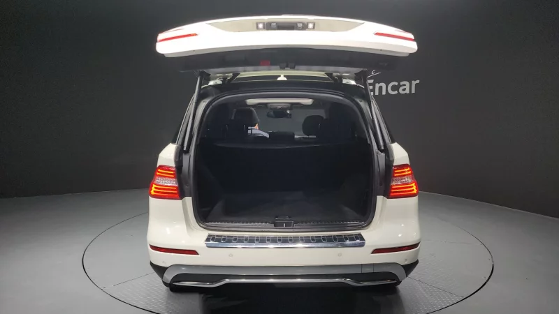 Mercedes-Benz M-class