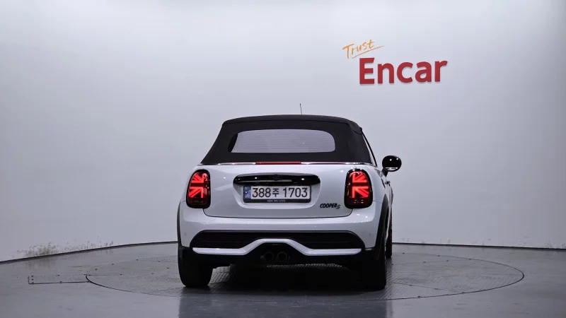 MINI Cooper Convertible