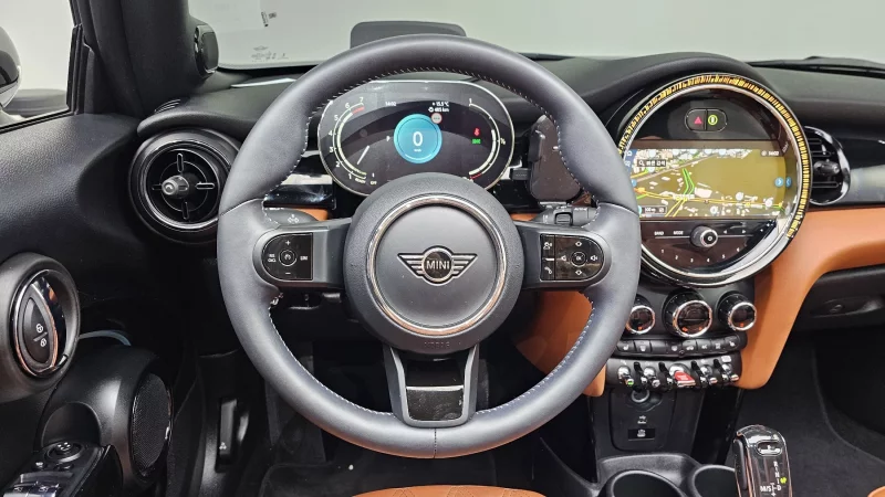 MINI Cooper Convertible