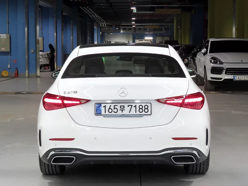 Mercedes-Benz C-Class