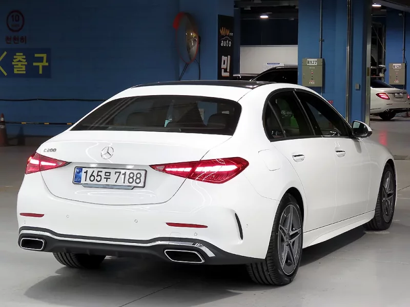 Mercedes-Benz C-Class