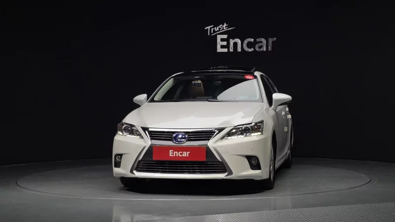 Lexus CT200h