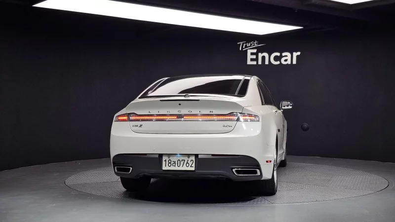 Lincoln MKZ