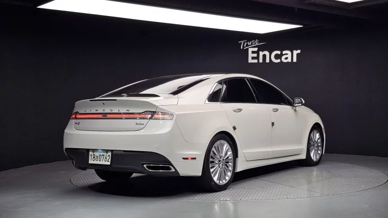 Lincoln MKZ