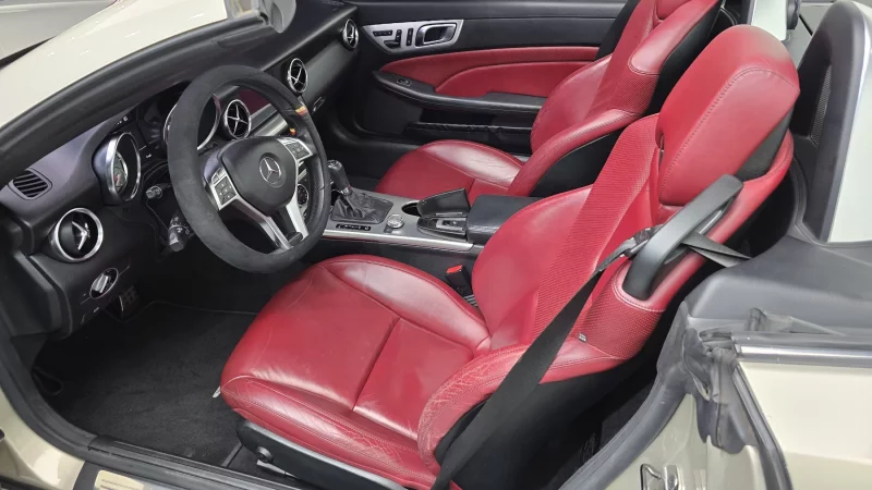 Mercedes-Benz SLK-Class