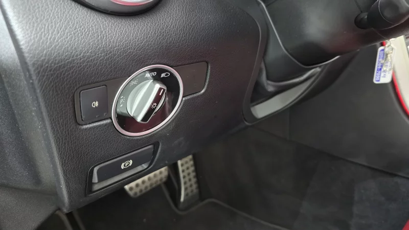 Mercedes-Benz SLK-Class