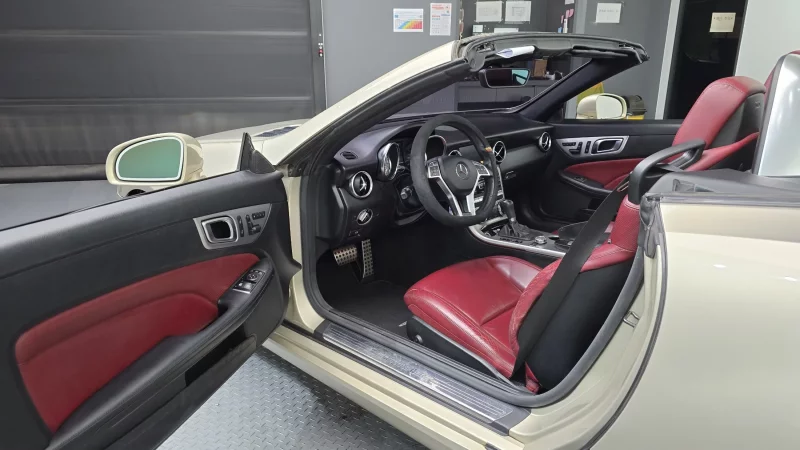 Mercedes-Benz SLK-Class