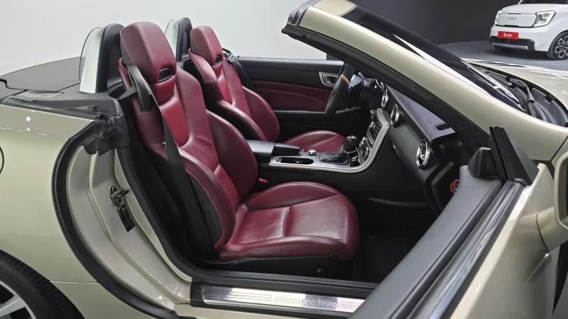 Mercedes-Benz SLK-Class