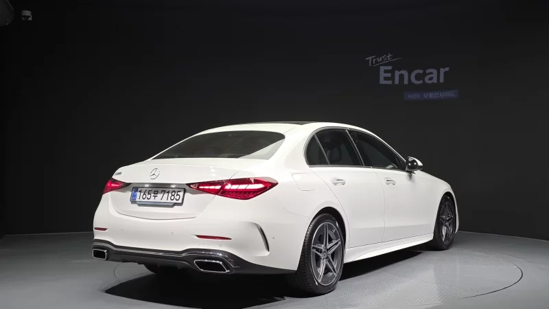 Mercedes-Benz C-Class