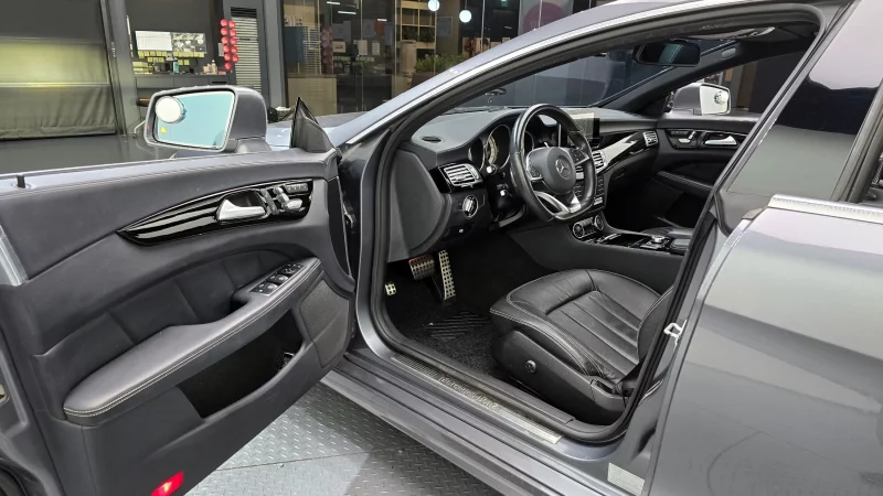 Mercedes-Benz CLS-Class