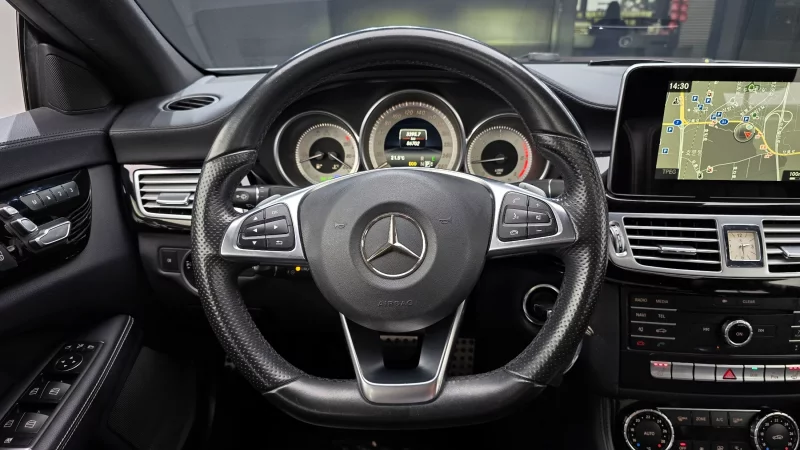 Mercedes-Benz CLS-Class
