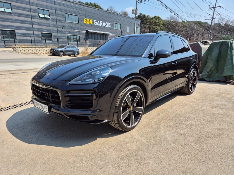 Porsche CAYENNE