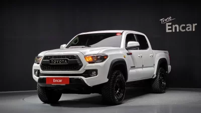 Toyota TACOMA