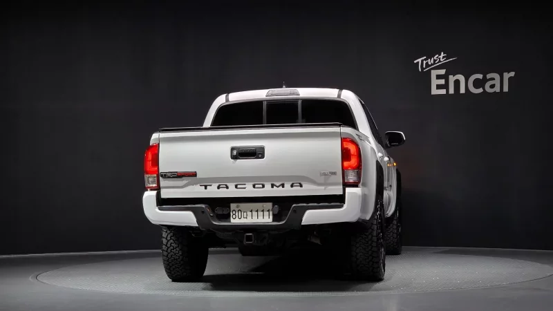 Toyota TACOMA