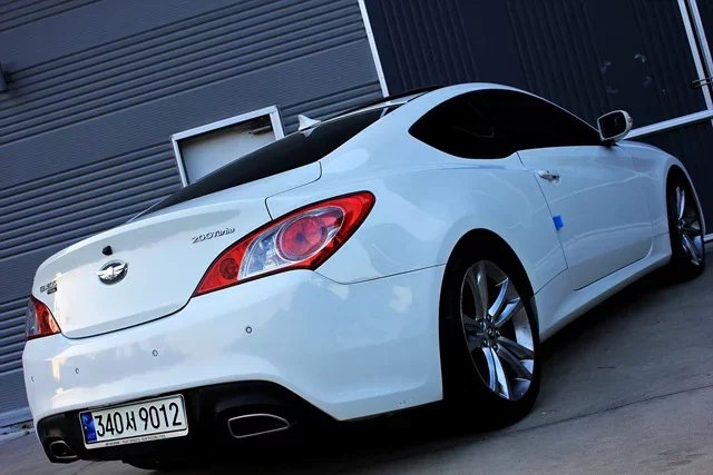 Hyundai Genesis