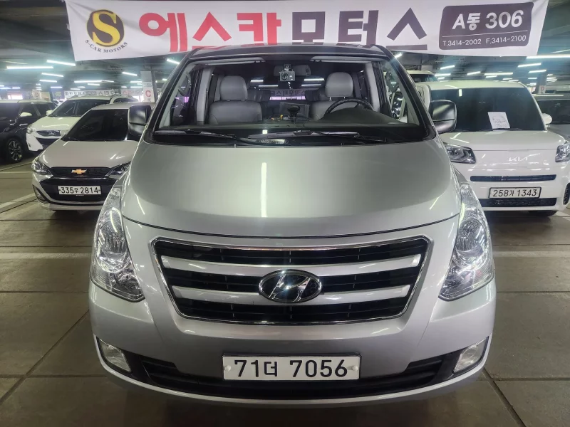 Hyundai Starex