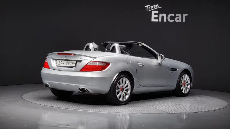 Mercedes-Benz SLK-Class