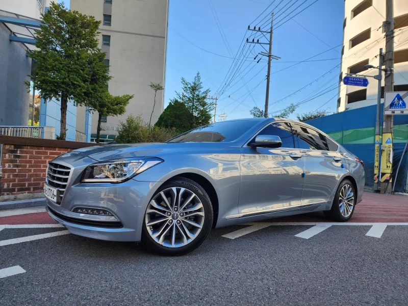 Hyundai Genesis