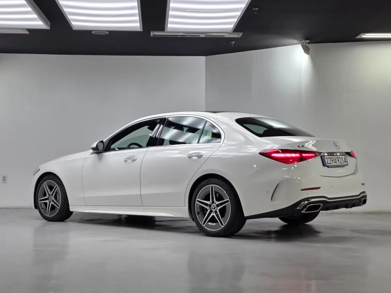 Mercedes-Benz C-Class