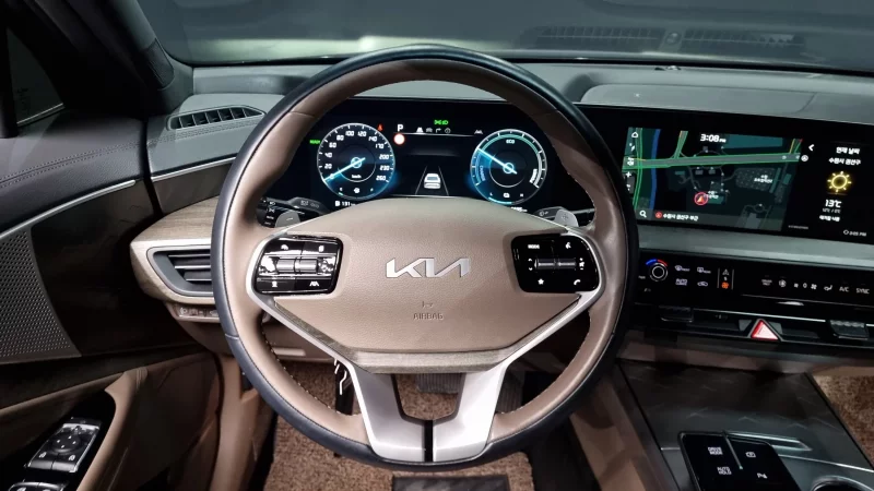 Kia K8