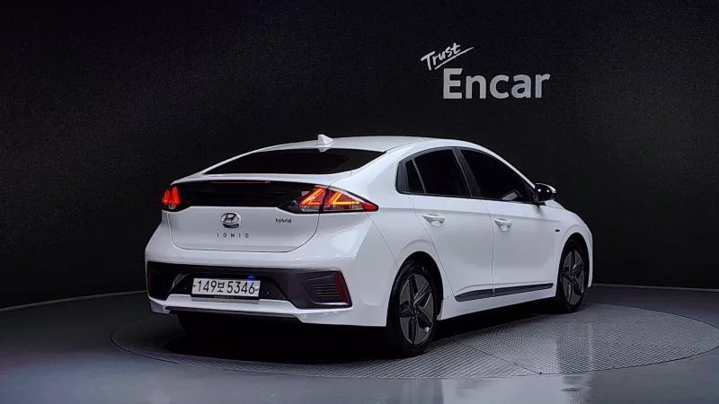 Hyundai Ioniq