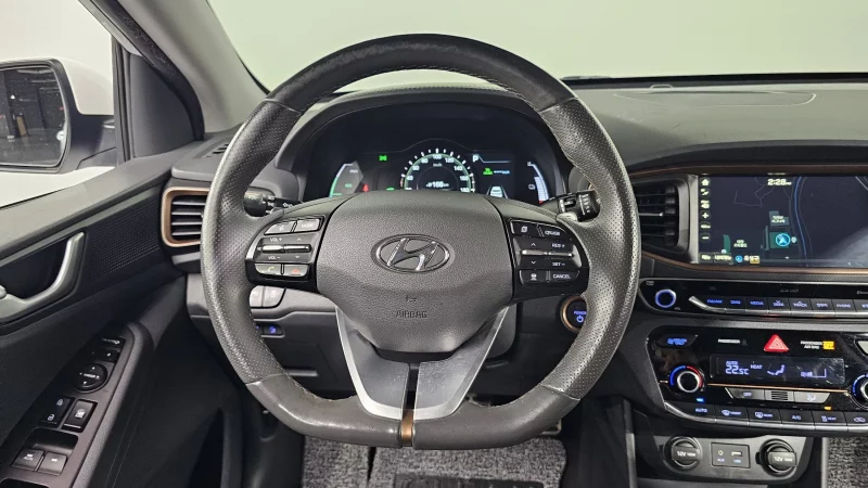 Hyundai Ioniq